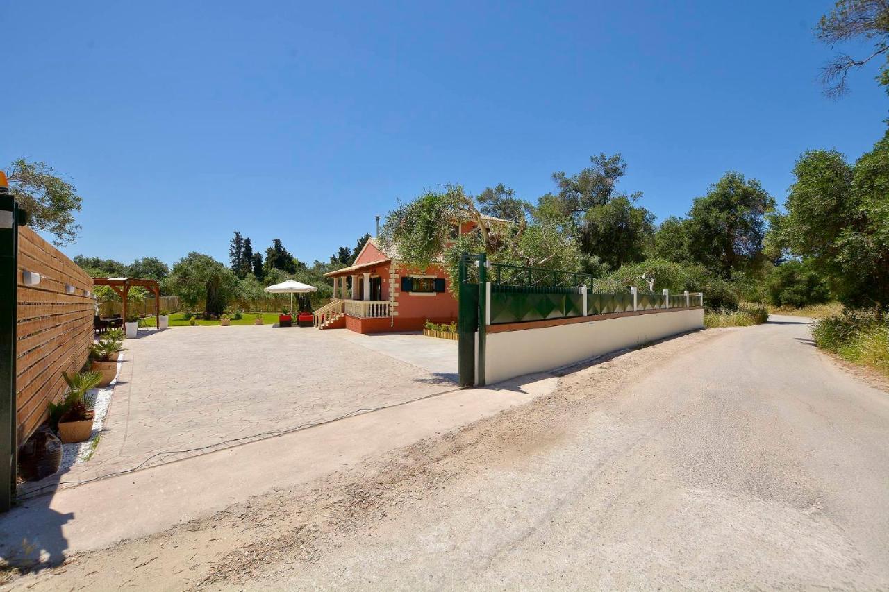 La Casa Del Sole Villa Halikounas Bagian luar foto