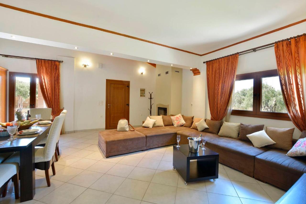 La Casa Del Sole Villa Halikounas Bagian luar foto
